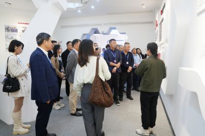 浙商总会大健康委员会2025年度工作会议暨走进304am永利集团活动在嵊州圆满举行